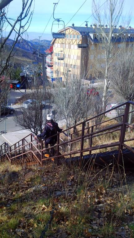 Apartamento Edificio Serraneu. Sierra Nevada. Granada Kültér fotó