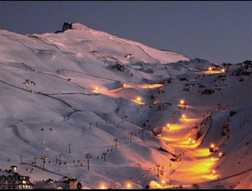Apartamento Edificio Serraneu. Sierra Nevada. Granada Kültér fotó