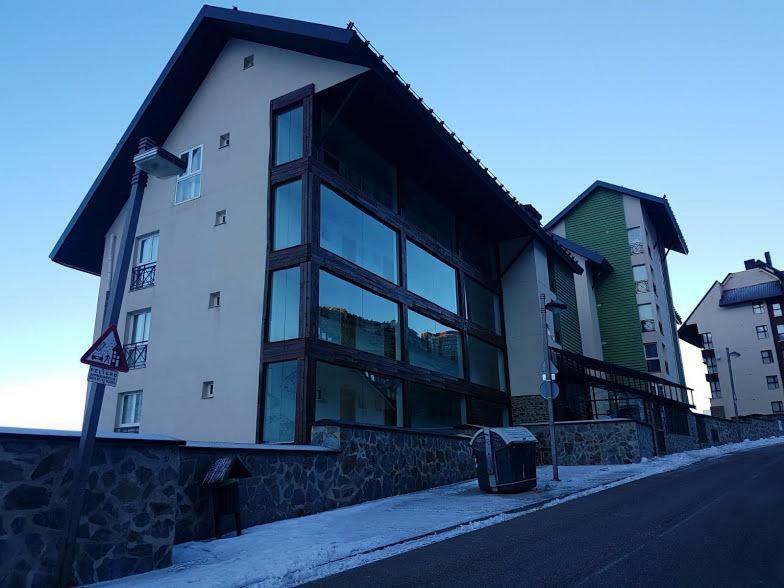 Apartamento Edificio Serraneu. Sierra Nevada. Granada Kültér fotó